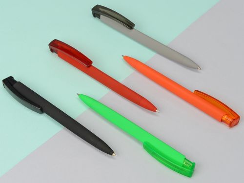 Ручка шариковая трехгранная UMA TRINITY K transparent GUM, soft-touch, серый