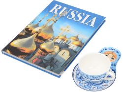 Набор Моя Россия: чайно-кофейная пара Матрешка и книга Россия на русском. языке